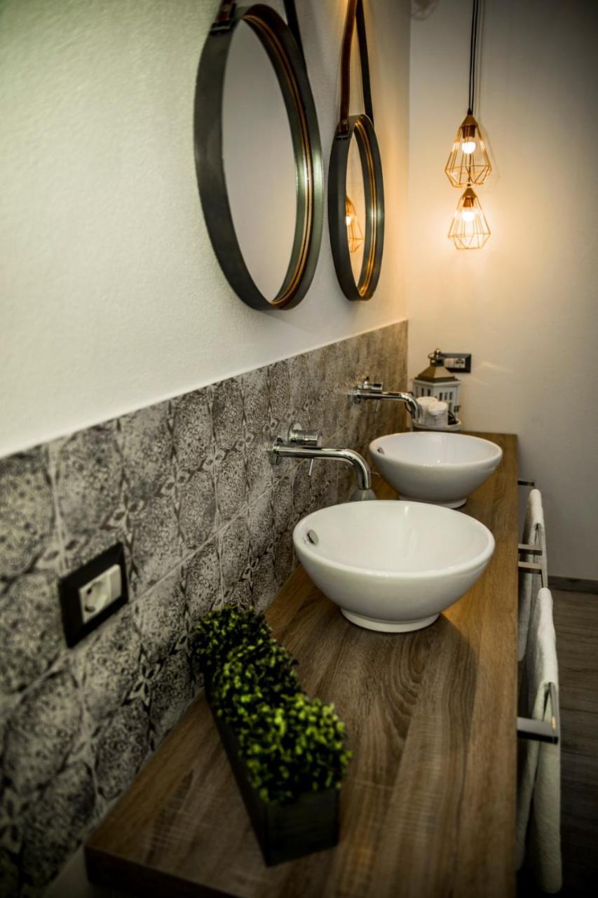 Royal Suite Tissi Exterior photo